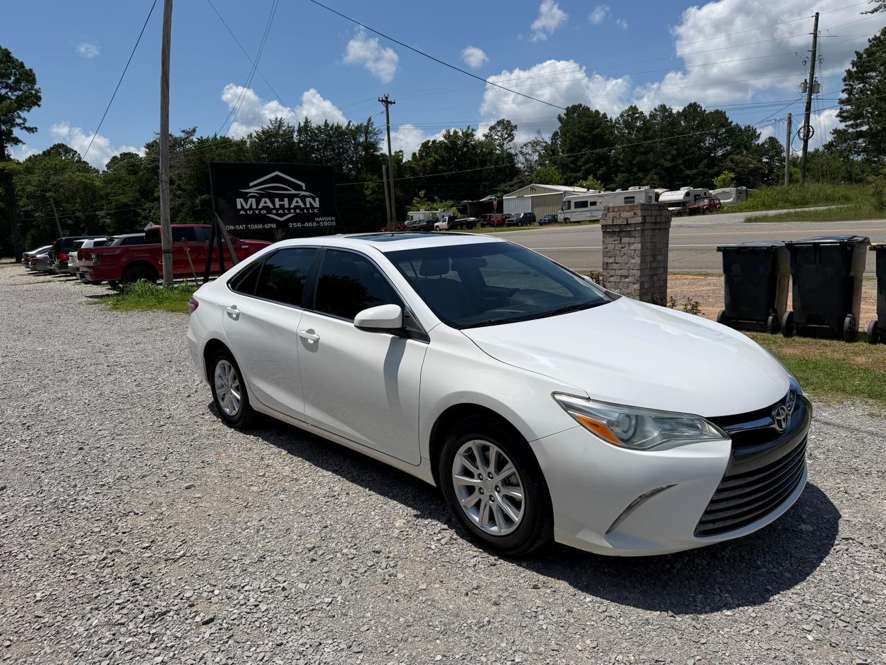 Toyota Camry 4dr Sdn I4 Auto XLE (Natl) 2015