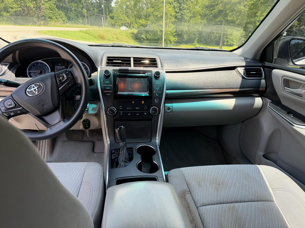 Toyota Camry 4dr Sdn I4 Auto XLE (Natl) 2015