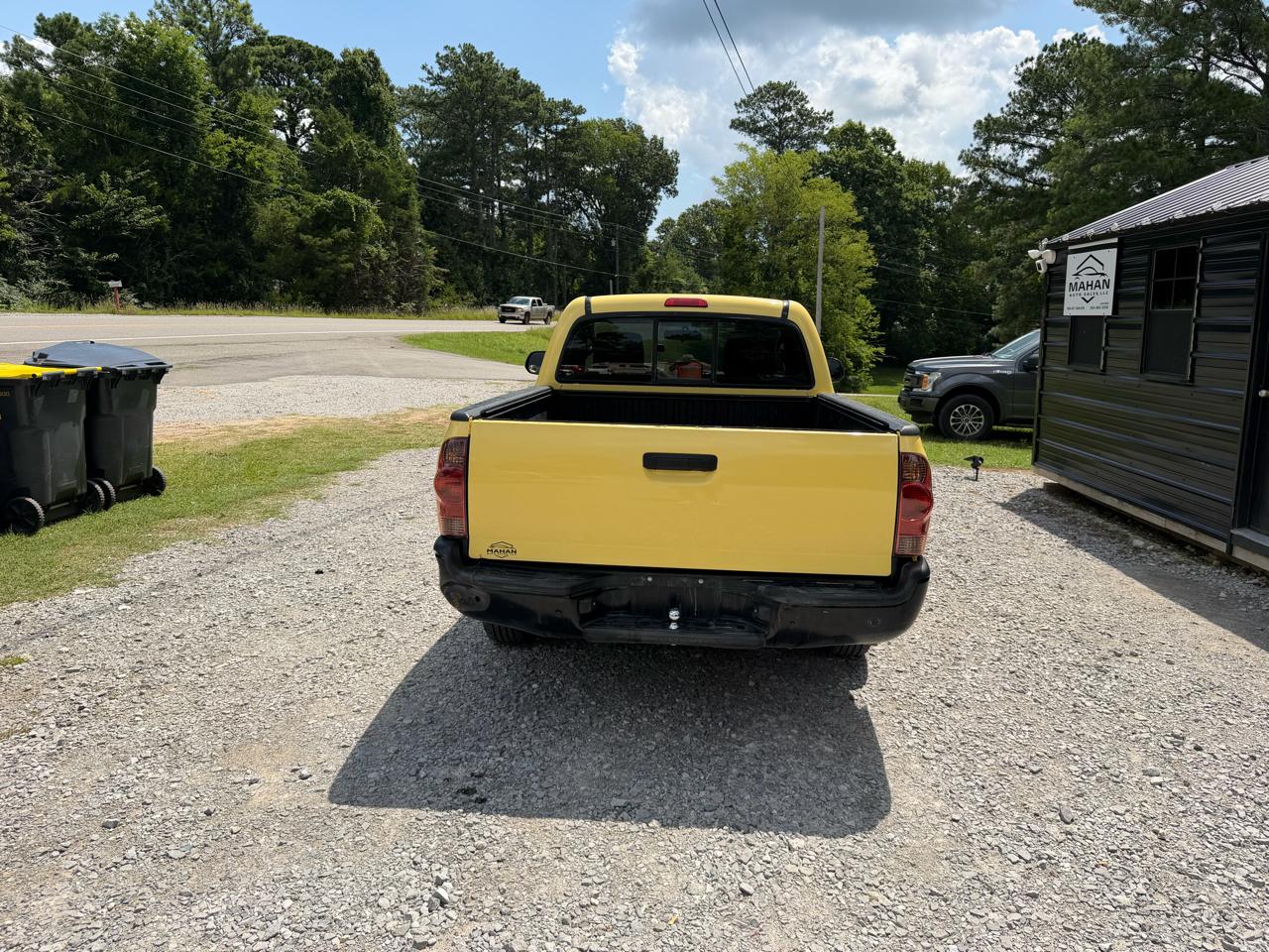 Toyota Tacoma 2WD Reg Cab I4 MT (Natl) 2013