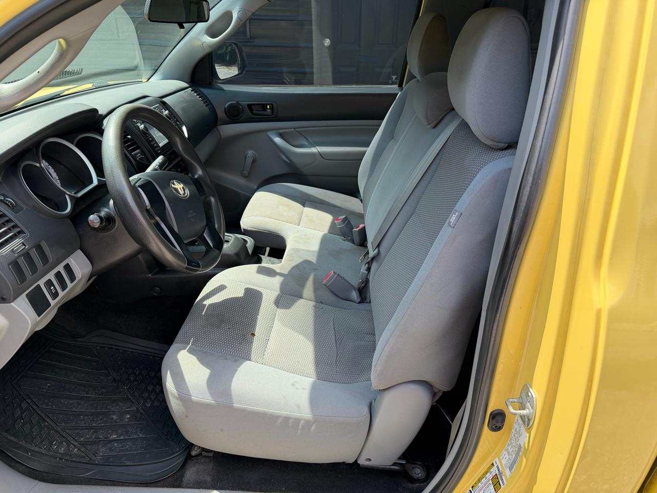 Toyota Tacoma 2WD Reg Cab I4 MT (Natl) 2013