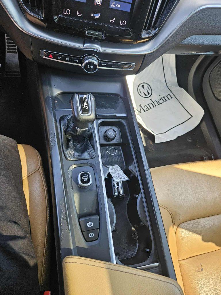 Volvo XC60 T5 Momentum AWD 2018