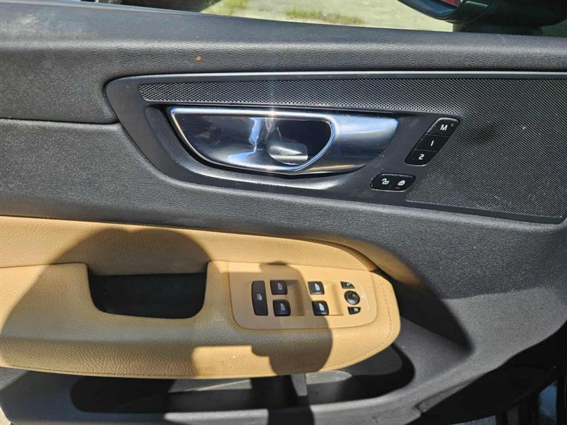 Volvo XC60 T5 Momentum AWD 2018