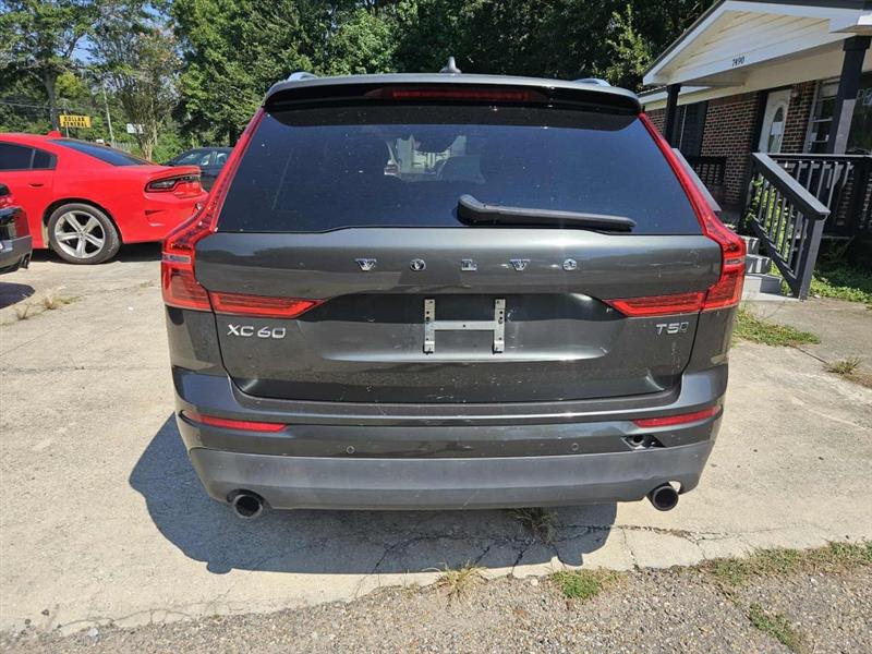 Volvo XC60 T5 Momentum AWD 2018