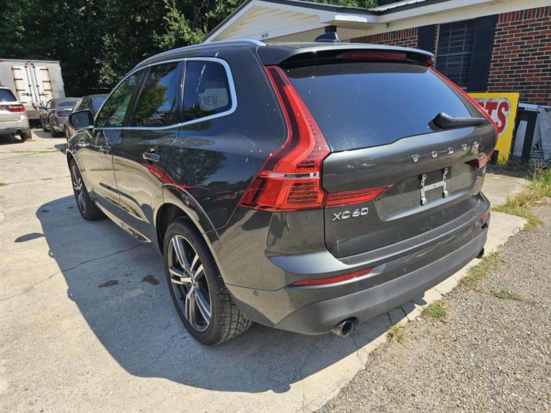 Volvo XC60 T5 Momentum AWD 2018