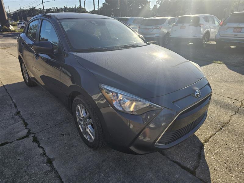 Toyota Yaris iA 6A 2017