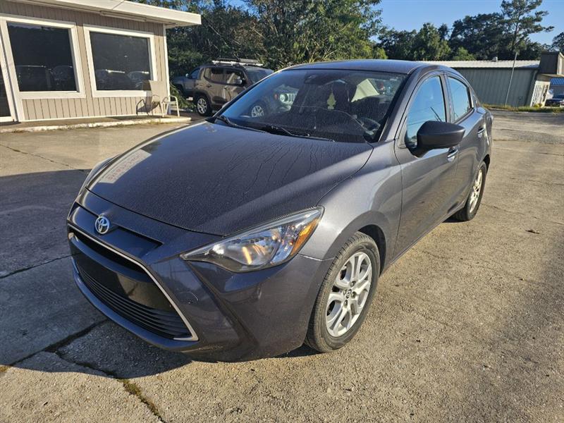 Toyota Yaris iA 6A 2017