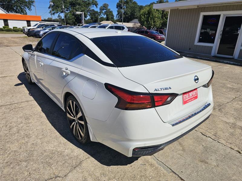 Nissan Altima 2.5 SR 2022