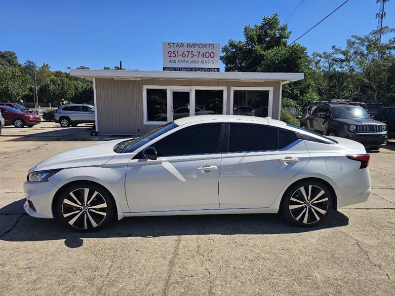 2022 Nissan Altima 2.5 SR