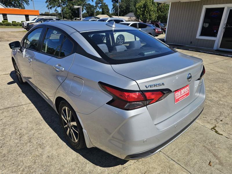 Nissan Versa SV 2020