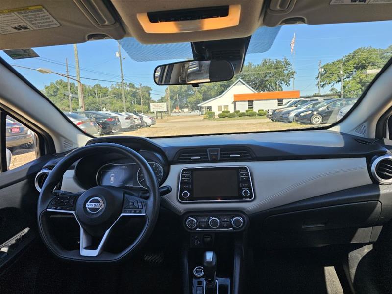 Nissan Versa SV 2020