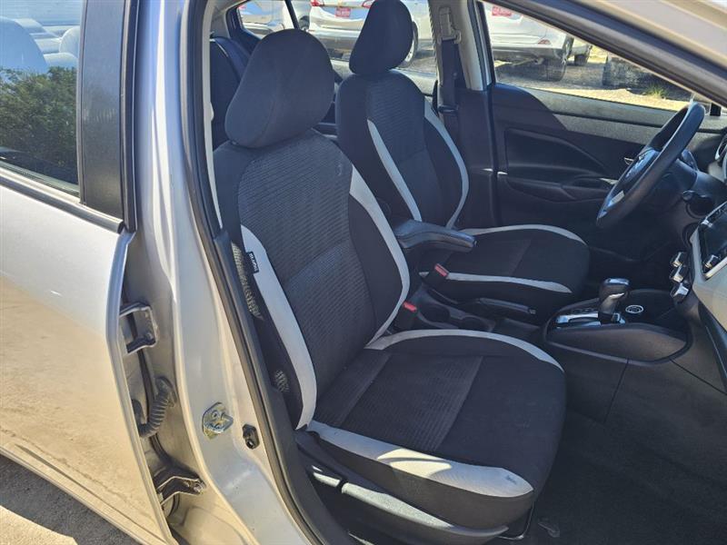 Nissan Versa SV 2020