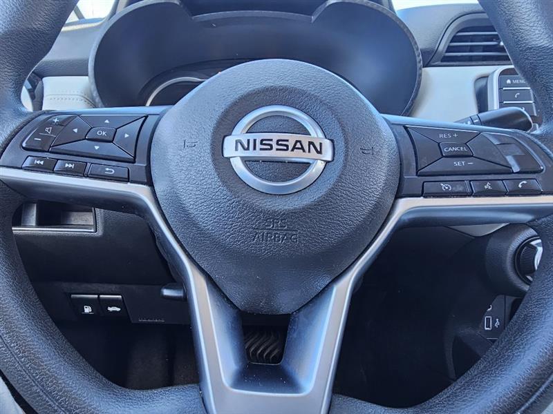 Nissan Versa SV 2020