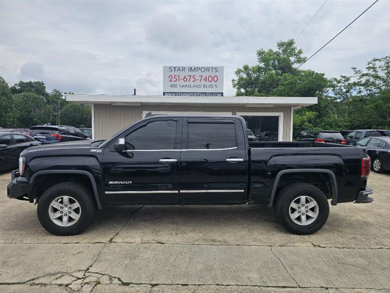 2018 GMC Sierra 4WD Crew Cab Short Box SLT's photo