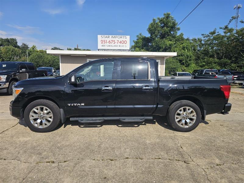 2022 Nissan Titan SL Crew Cab 2WD