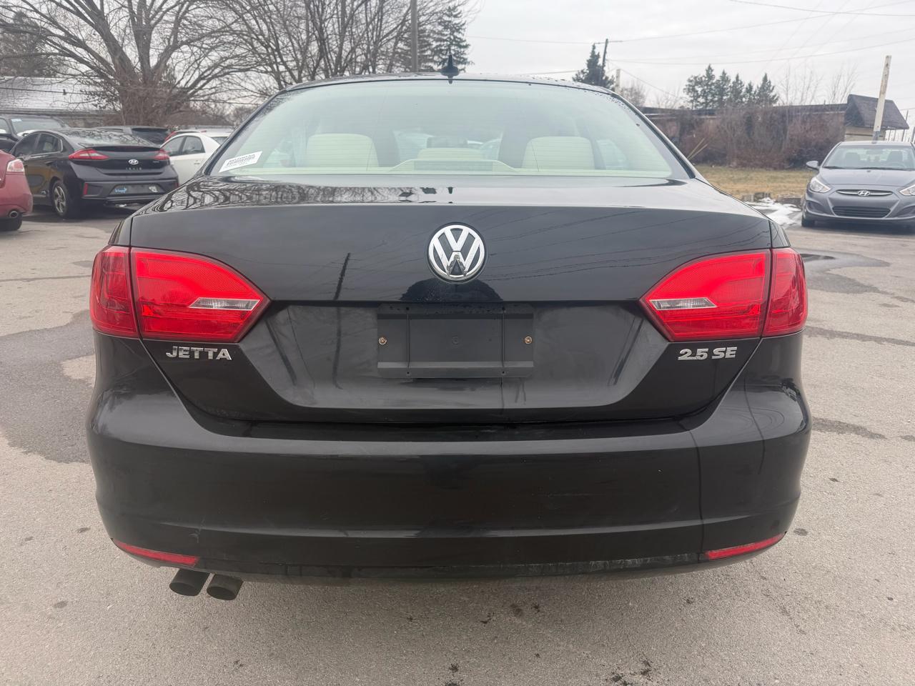 Volkswagen Jetta SE 2011