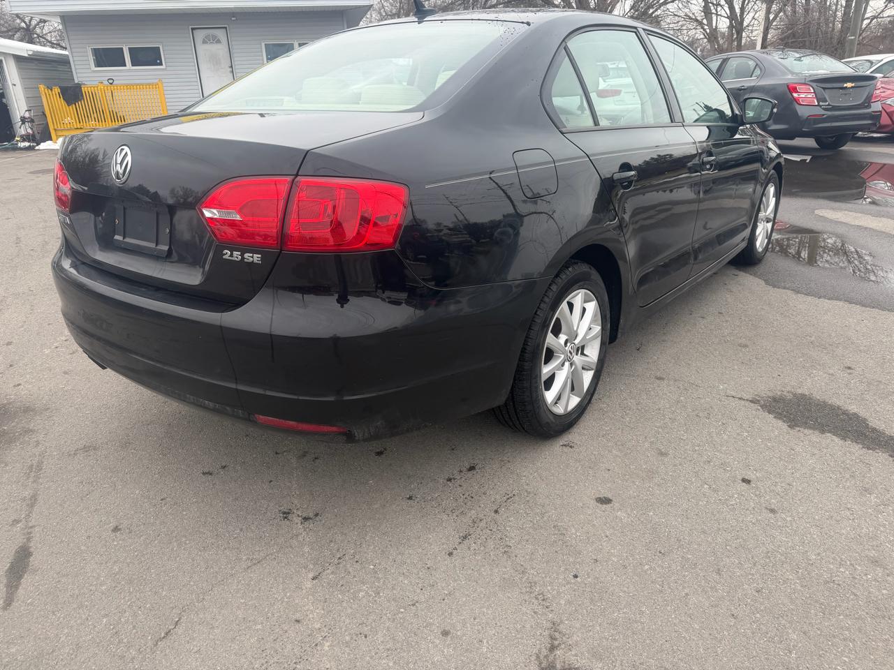 Volkswagen Jetta SE 2011