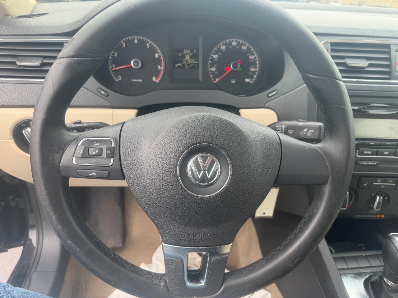 Volkswagen Jetta SE 2011