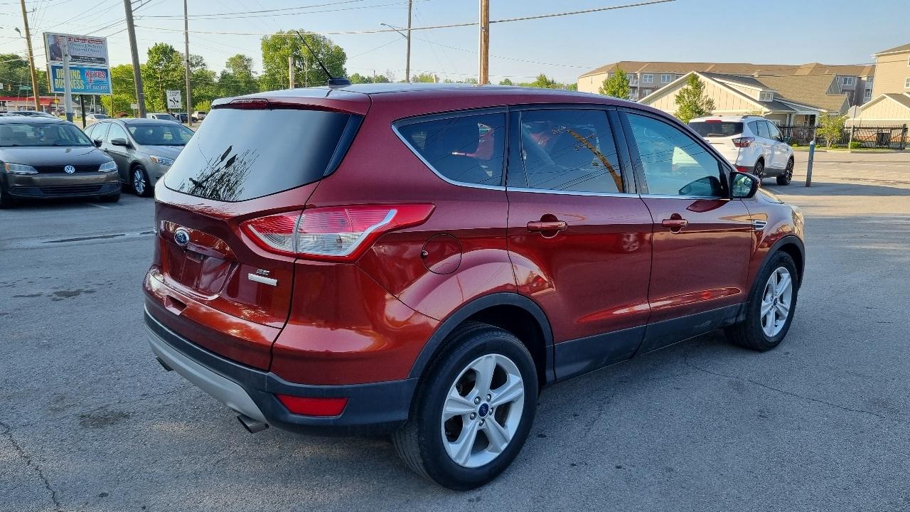 Ford Escape SE FWD 2016