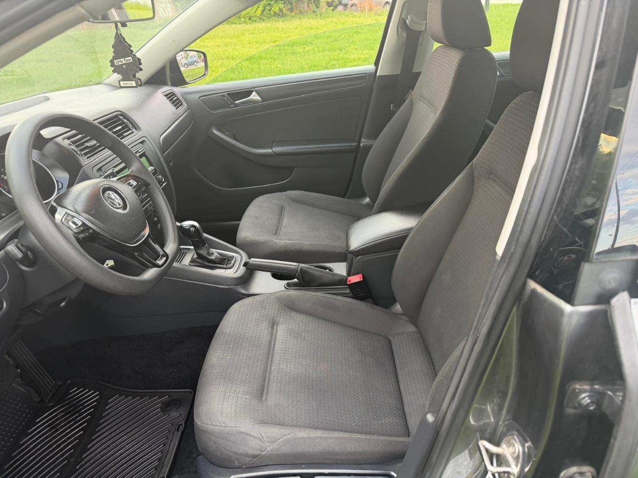 Volkswagen Jetta S 6A 2015