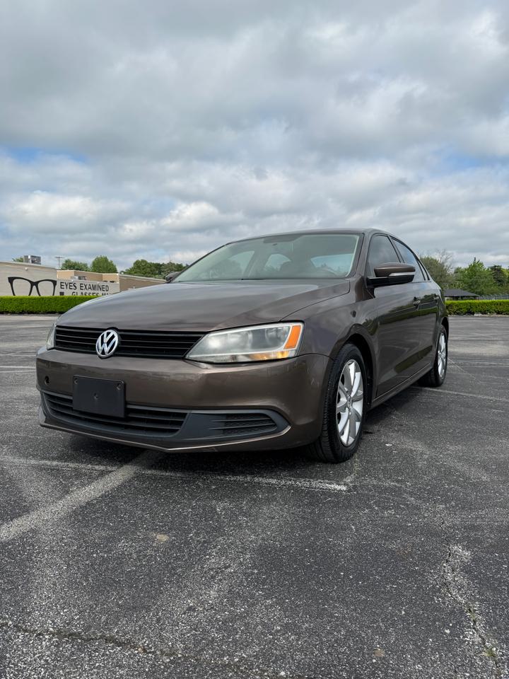 Volkswagen JETTA SE  2011