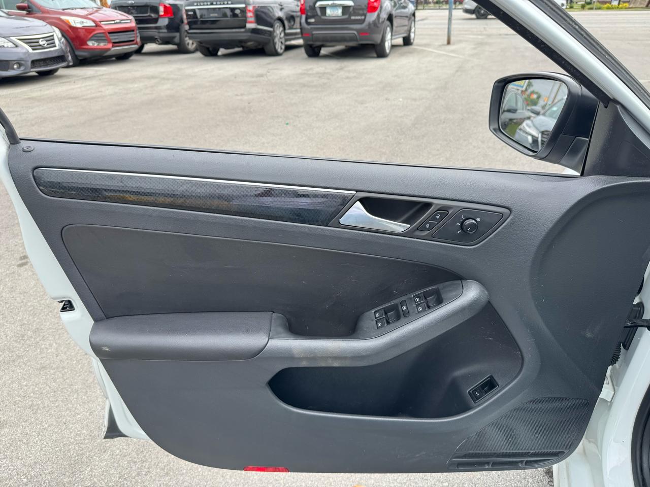 Volkswagen Jetta SE 6A 2015