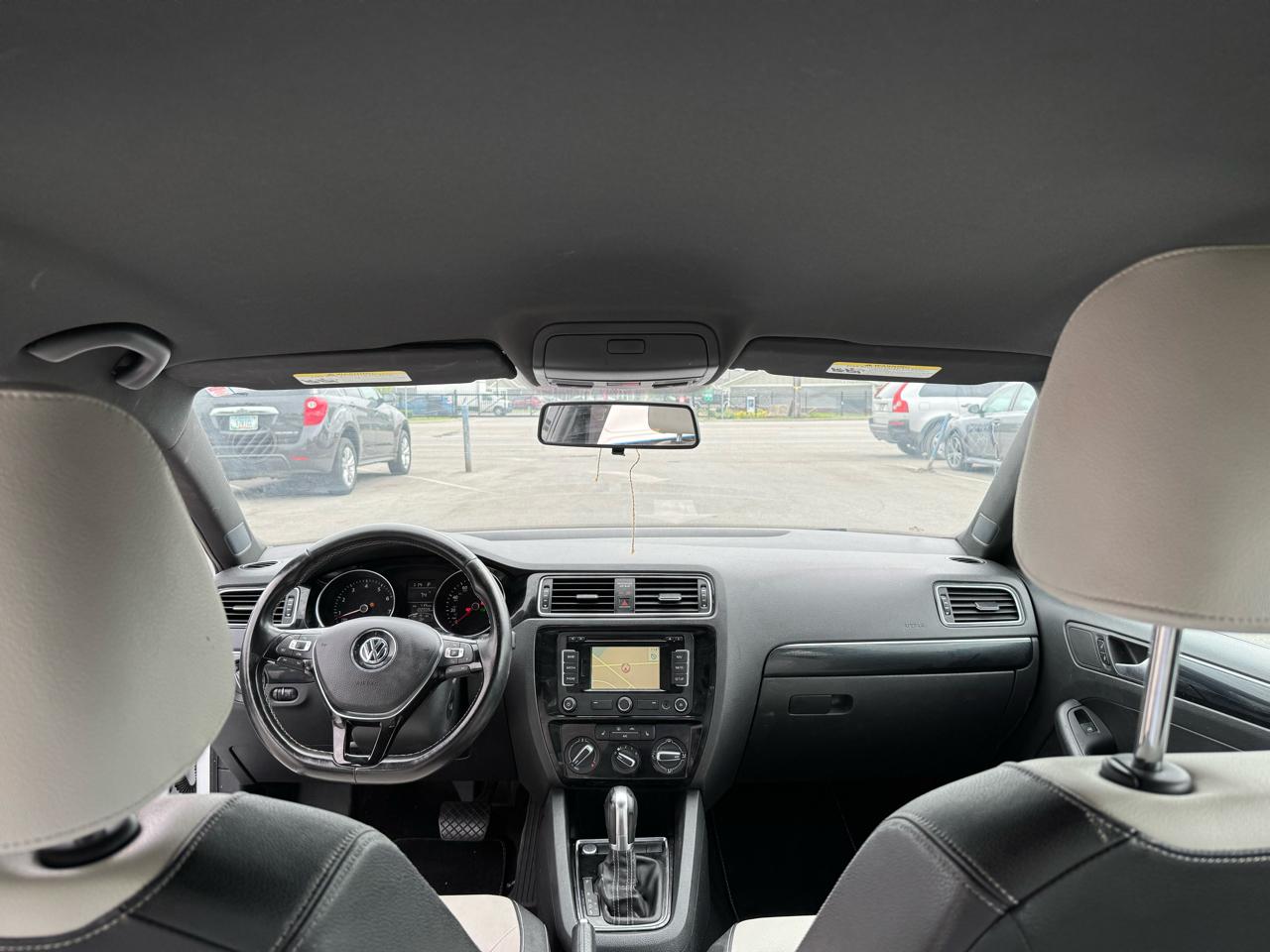 Volkswagen Jetta SE 6A 2015