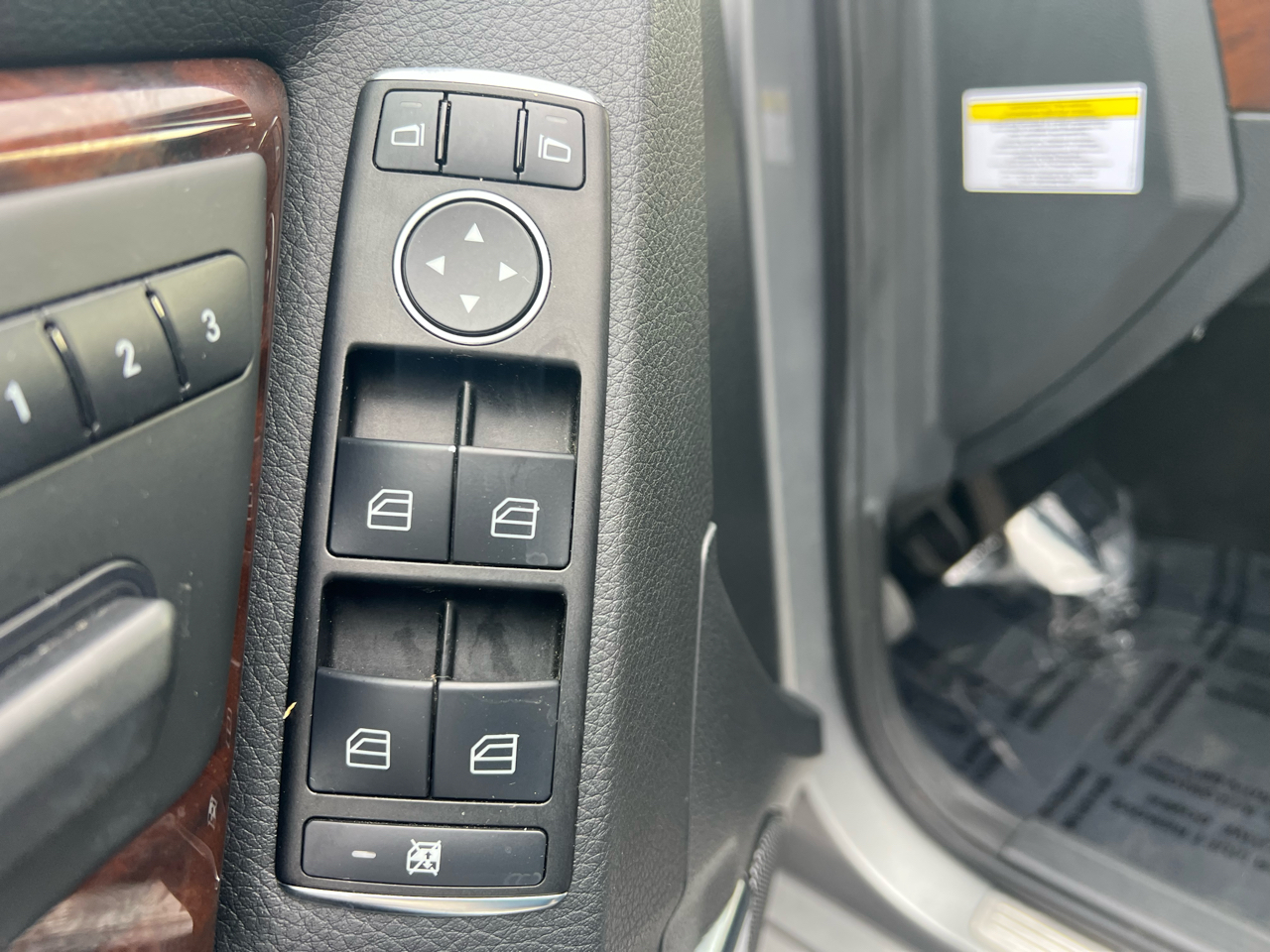 Mercedes-Benz GLK-Class 4MATIC 4dr GLK 350 2013 Mercedes-Benz GLK-Class 4MATIC 4dr GLK 350 2013