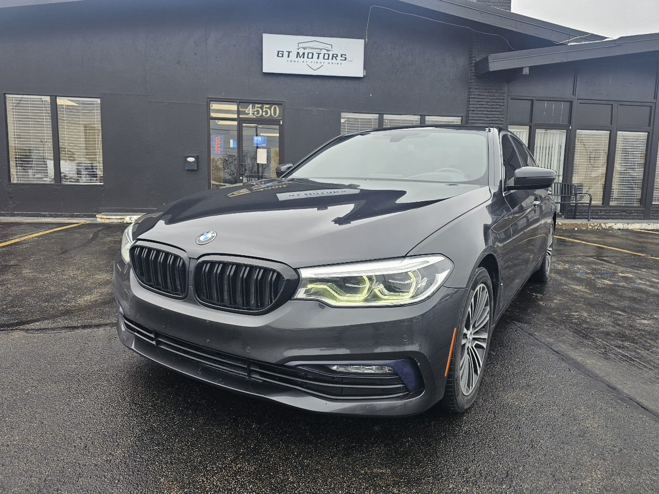 2017 BMW 5 Series 540i xDrive Sedan