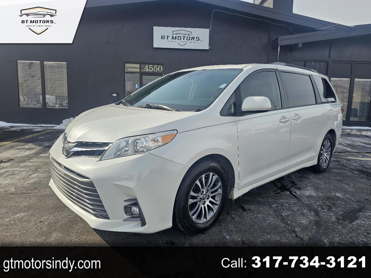 2020 Toyota Sienna XLE Auto Access Seat FWD 7-Passenger (Natl)