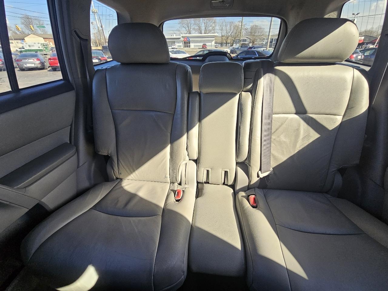 Toyota Highlander 4WD 4dr V6 (Natl) 2013