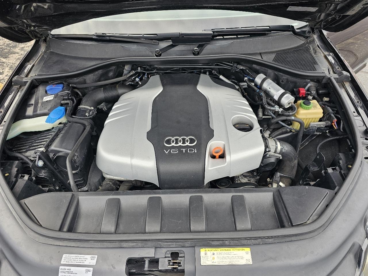 Audi Q7 quattro 4dr 3.0L TDI Premium Plus 2013