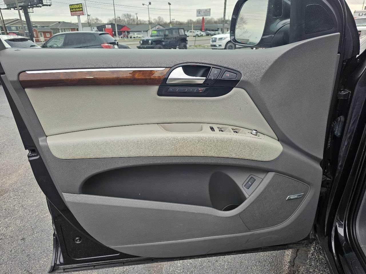 Audi Q7 quattro 4dr 3.0L TDI Premium Plus 2013