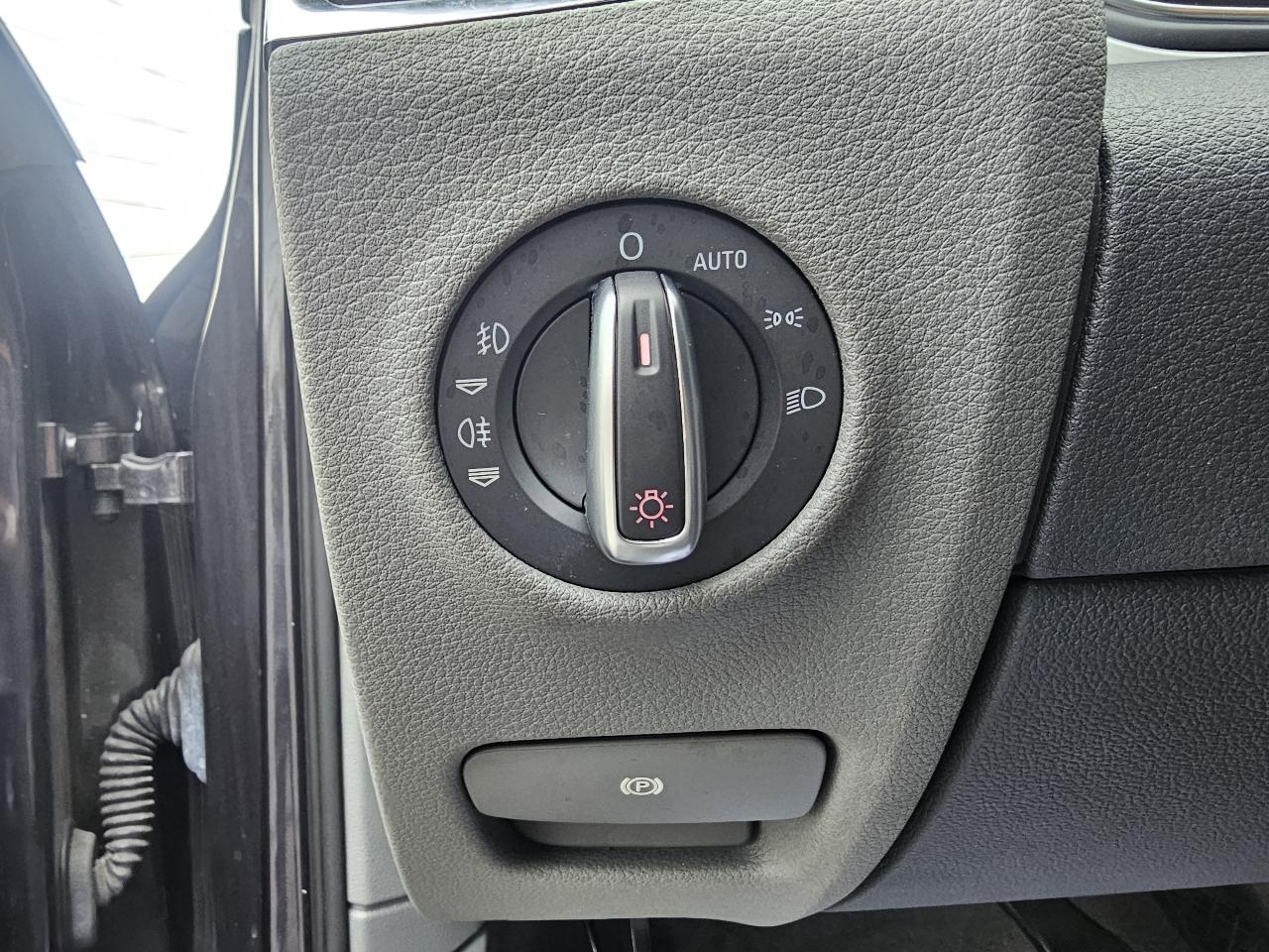 Audi Q7 quattro 4dr 3.0L TDI Premium Plus 2013