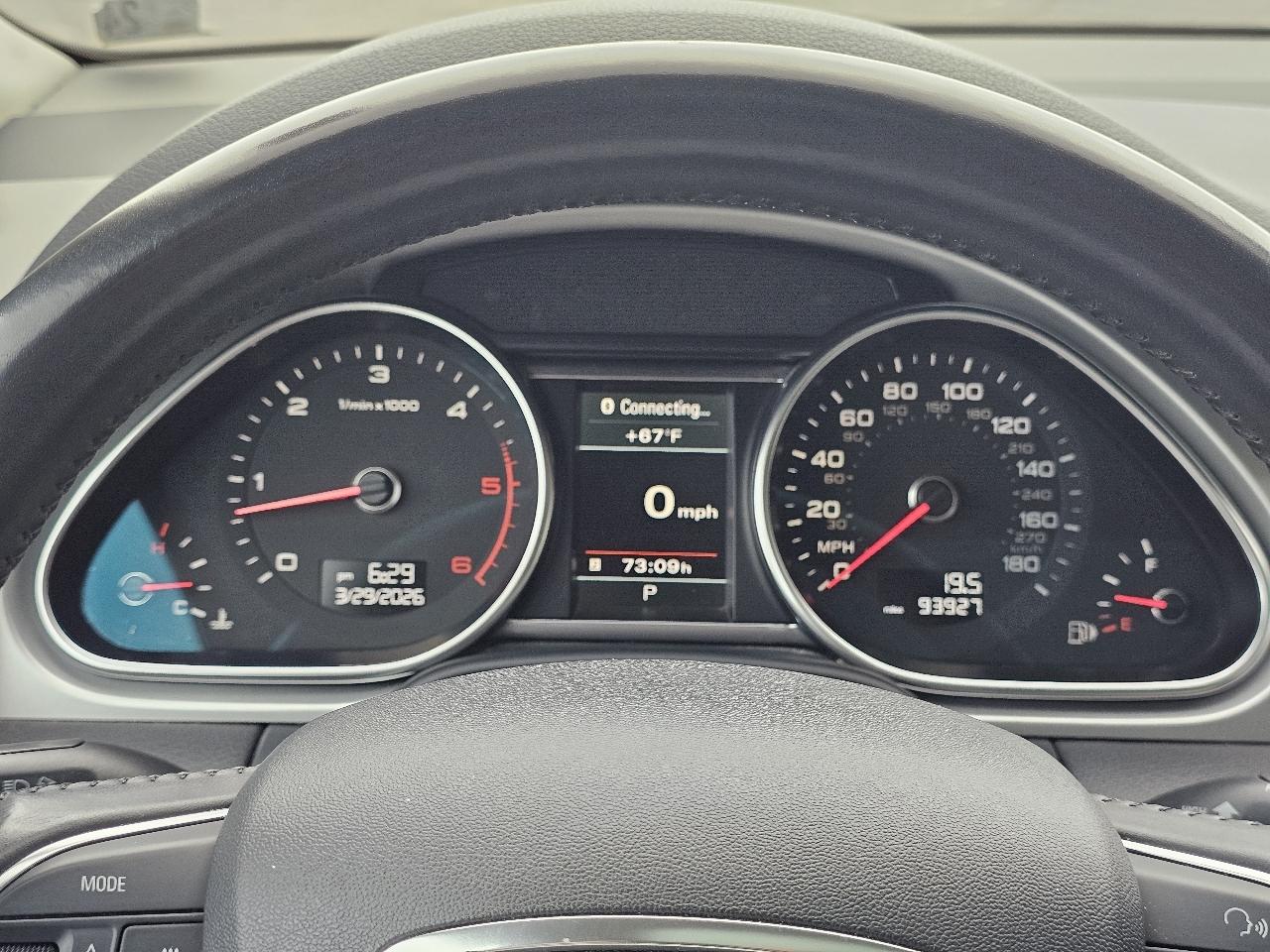 Audi Q7 quattro 4dr 3.0L TDI Premium Plus 2013