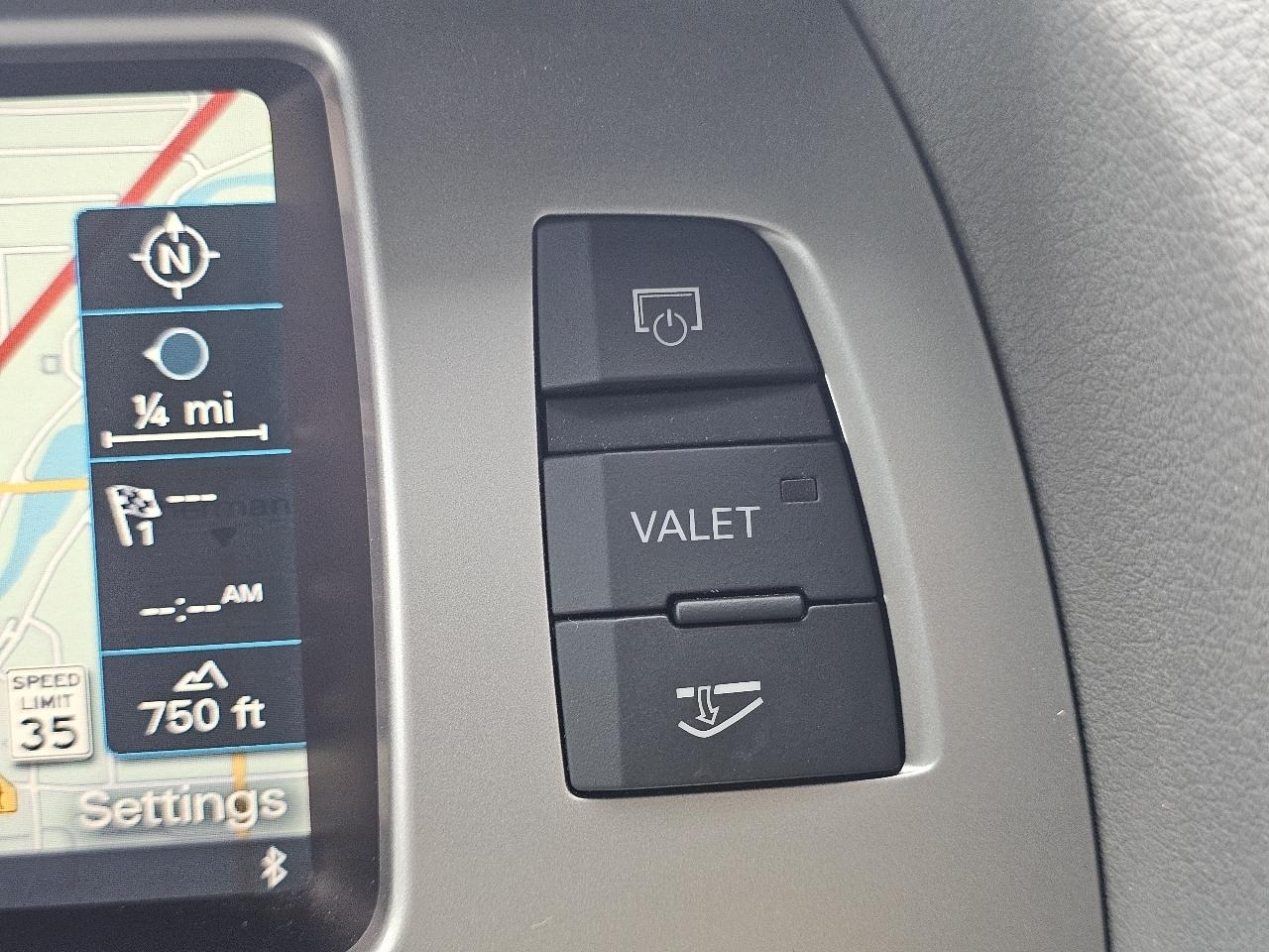 Audi Q7 quattro 4dr 3.0L TDI Premium Plus 2013