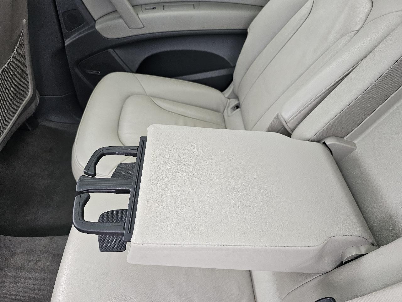 Audi Q7 quattro 4dr 3.0L TDI Premium Plus 2013