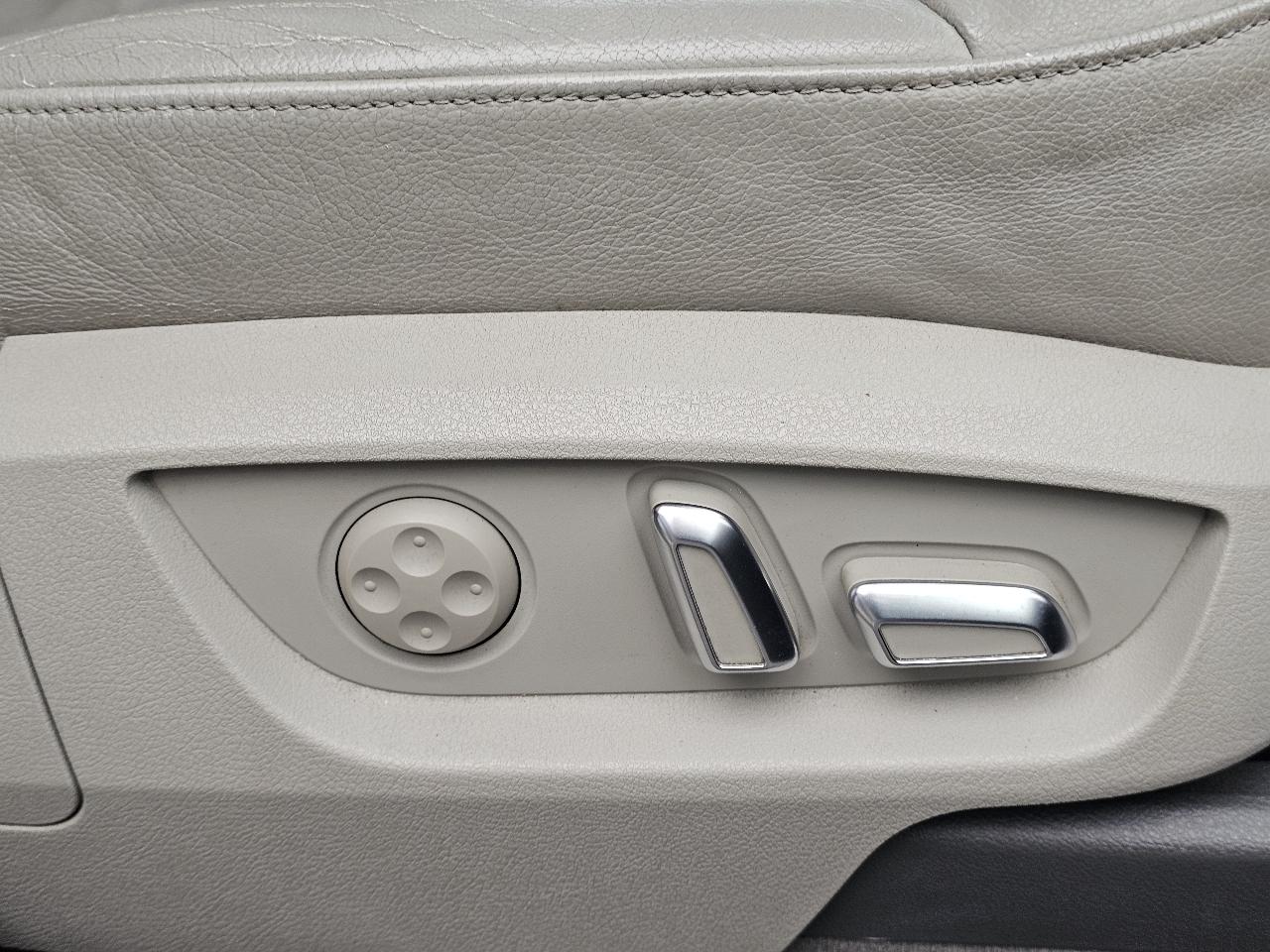 Audi Q7 quattro 4dr 3.0L TDI Premium Plus 2013