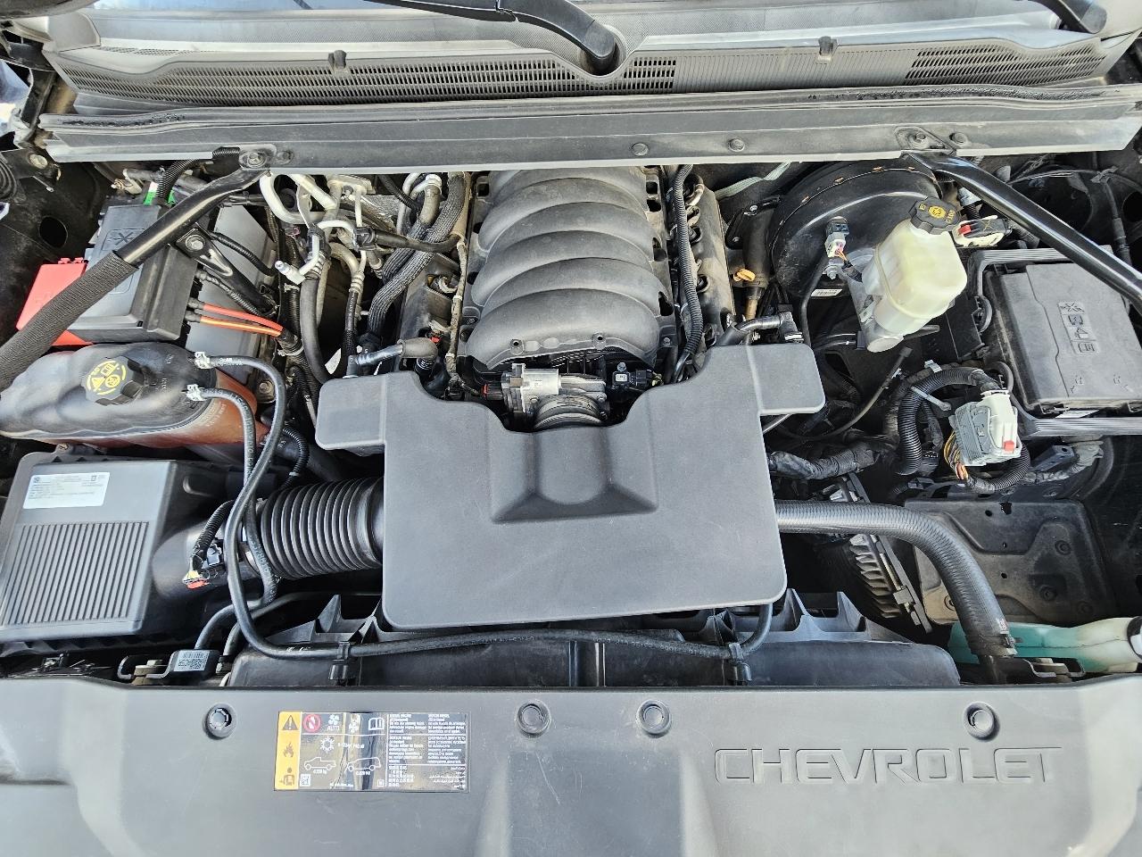 Chevrolet Suburban 4WD 4dr 1500 LT 2019