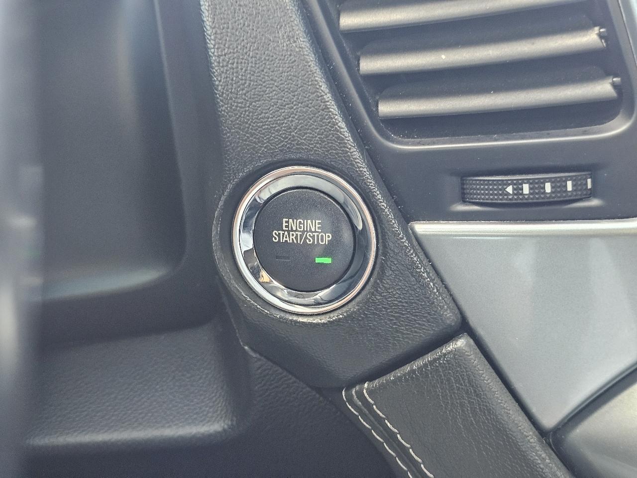 Chevrolet Suburban 4WD 4dr 1500 LT 2019