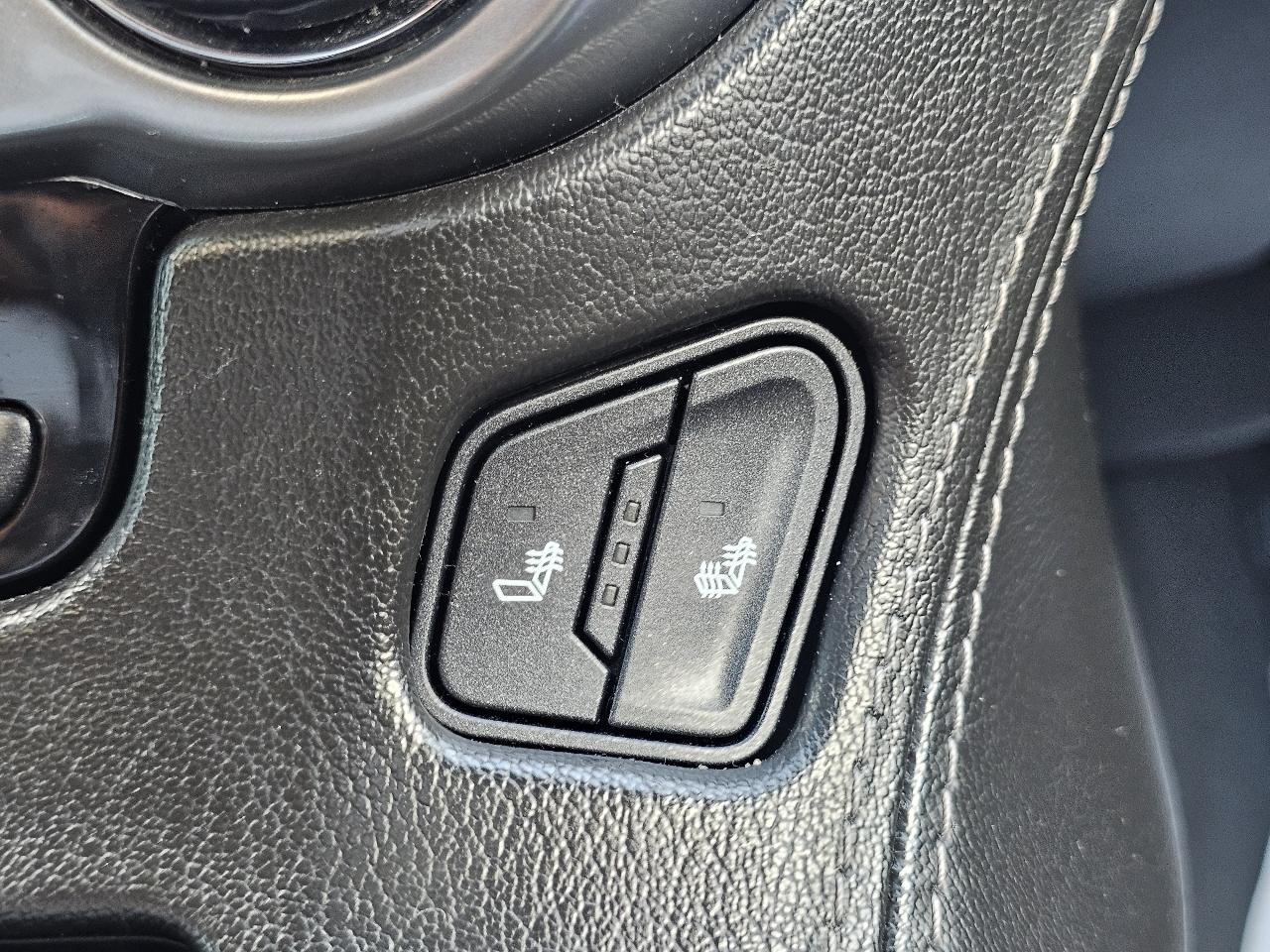 Chevrolet Suburban 4WD 4dr 1500 LT 2019