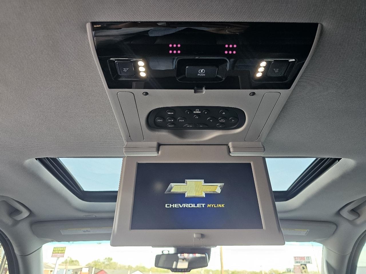 Chevrolet Suburban 4WD 4dr 1500 LT 2019