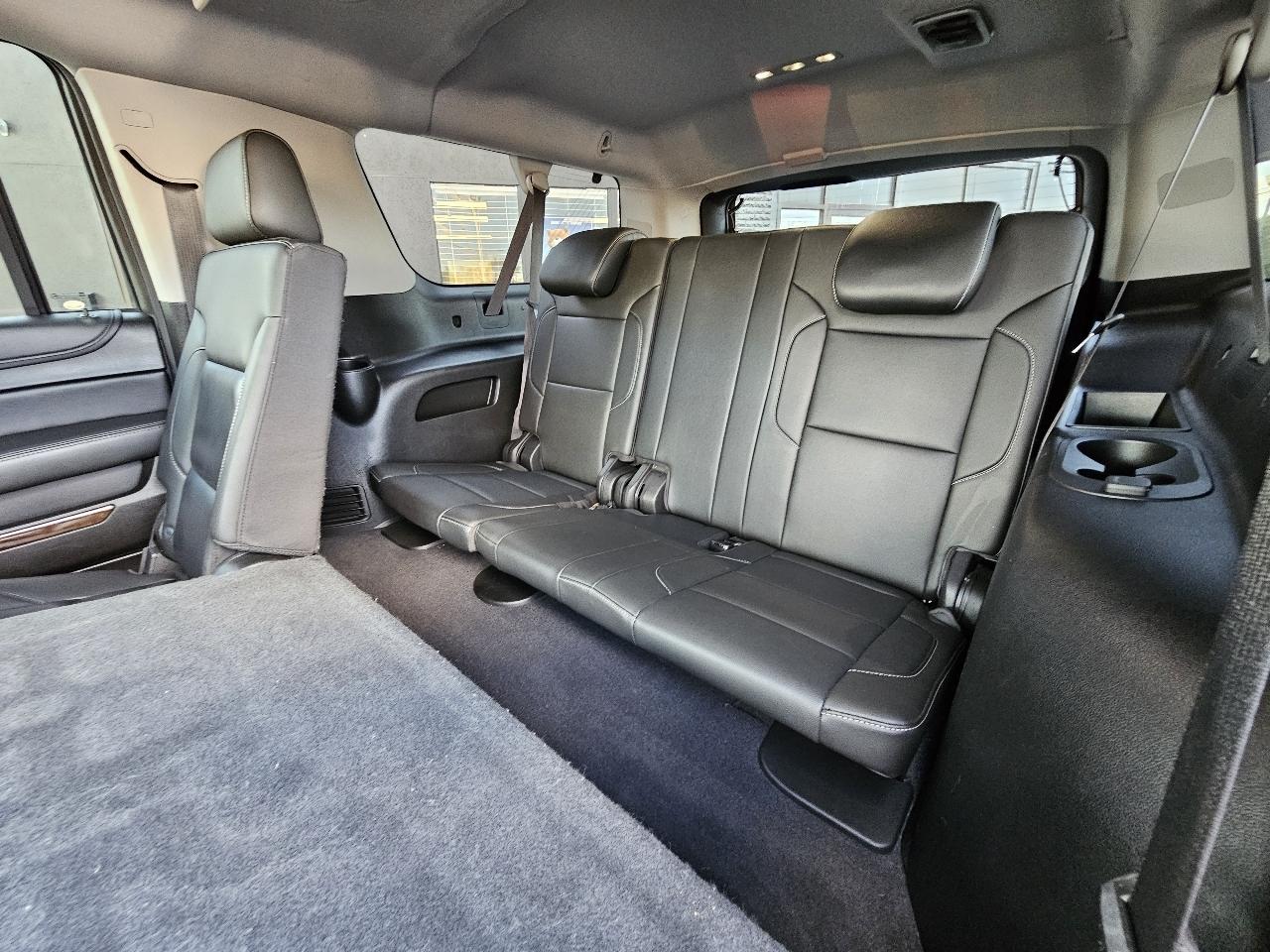 Chevrolet Suburban 4WD 4dr 1500 LT 2019