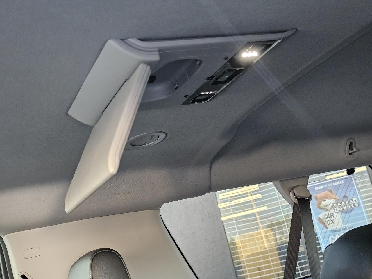 Chevrolet Suburban 4WD 4dr 1500 LT 2019