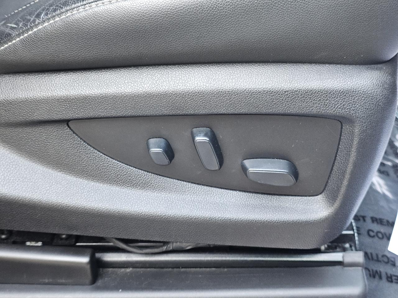 Chevrolet Suburban 4WD 4dr 1500 LT 2019