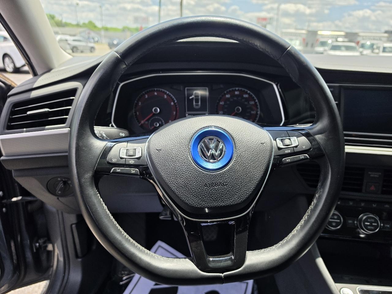 Volkswagen Jetta SE 4D Sedan 2019