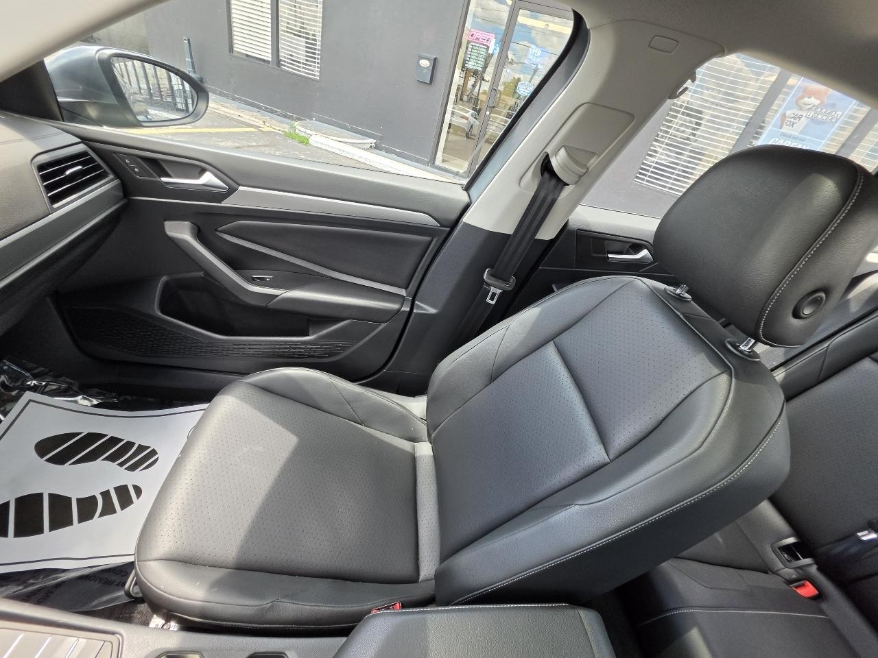 Volkswagen Jetta SE 4D Sedan 2019