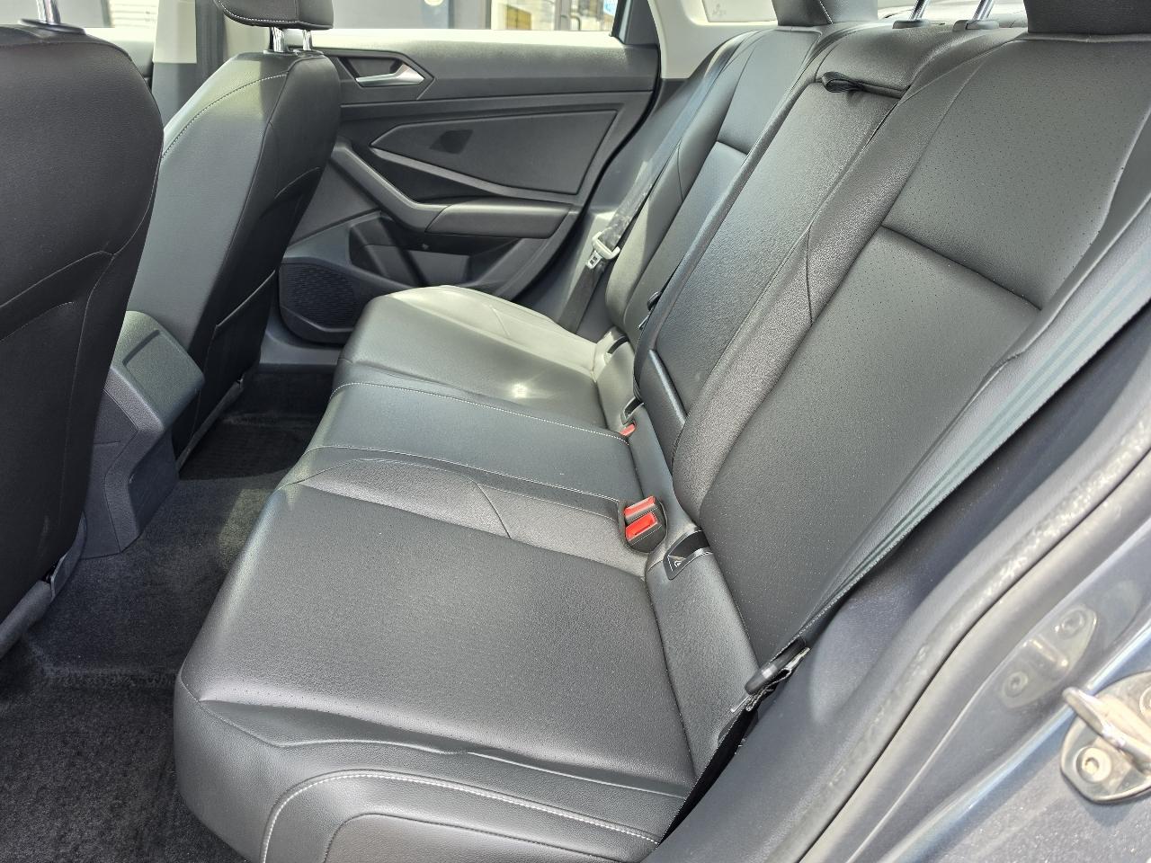 Volkswagen Jetta SE 4D Sedan 2019