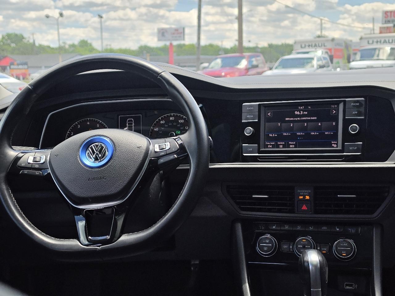 Volkswagen Jetta SE 4D Sedan 2019