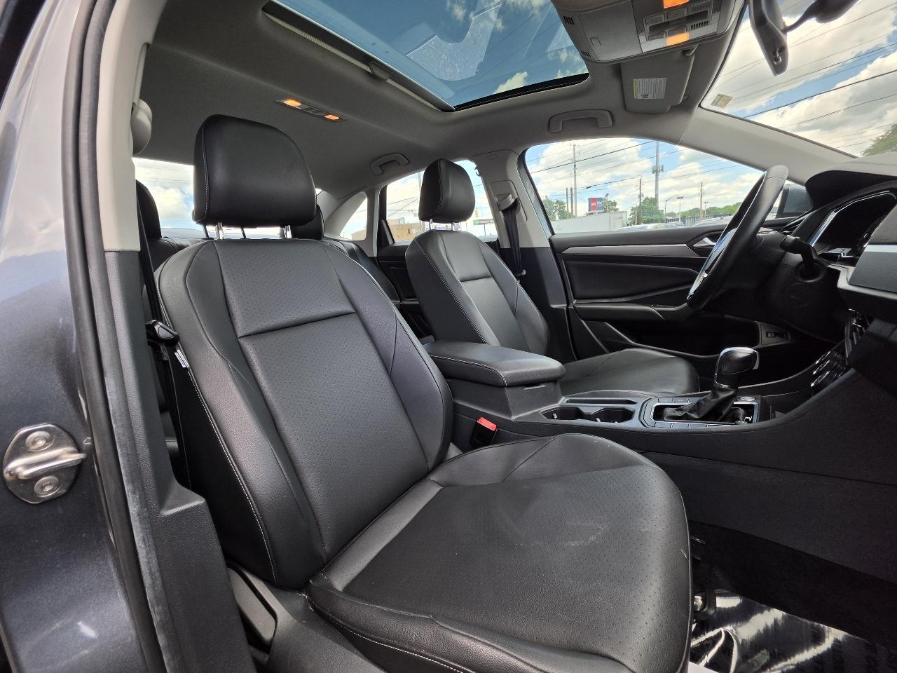 Volkswagen Jetta SE 4D Sedan 2019