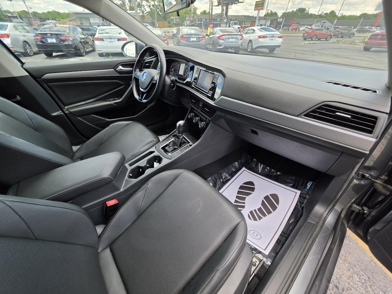 Volkswagen Jetta SE 4D Sedan 2019